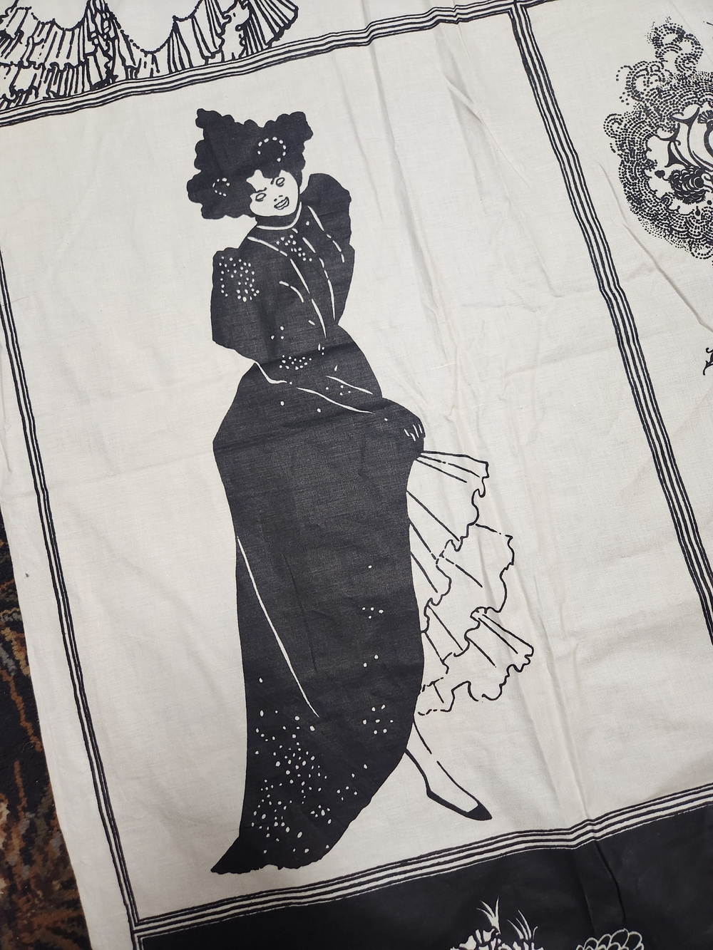 Pristine Vintage-fabric 9 Uncut  Panel Bloomcraft Aubrey Beardsley - Picture 3 of 15